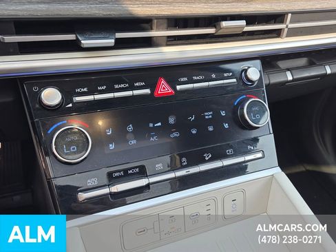 Used 2024 Hyundai Santa Fe Limited image 24