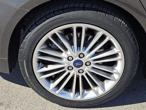 Used 2016 Ford Fusion SE w/ Equipment Group 202A image 7