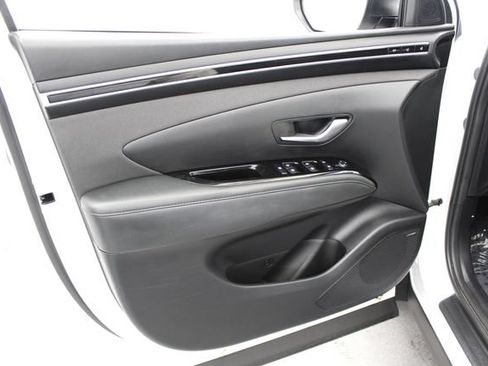 Used 2023 Hyundai Tucson Limited AWD/4WD image 14