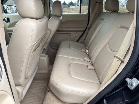 Used 2008 Chevrolet HHR LT w/ LT Preferred Equipment Group image 27