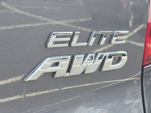 Used 2022 Honda Pilot Elite image 16