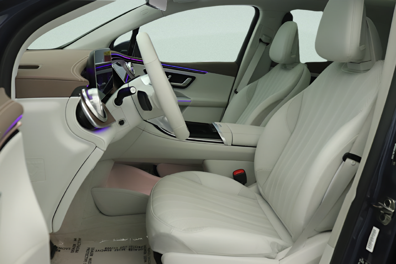 Certified 2023 Mercedes-Benz EQE 350+ SUV image 30