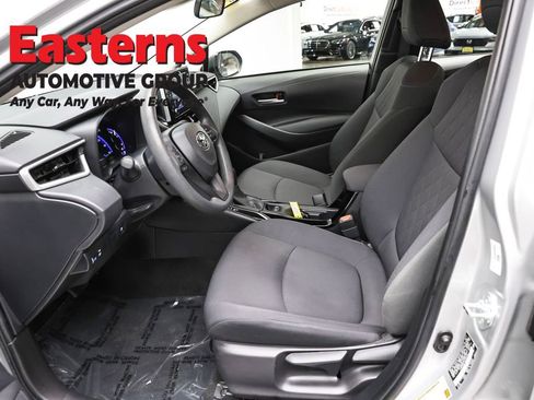 Used 2021 Toyota Corolla LE w/ Carpet Mat Package (TMS) image 14
