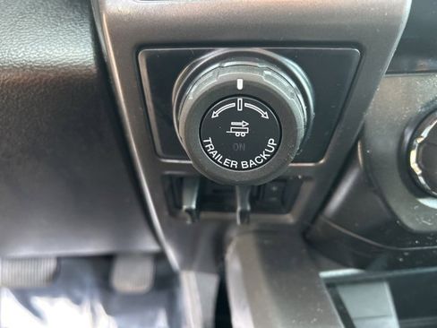 Used 2017 Ford F150 XLT image 23