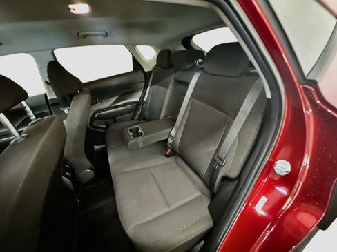 Used 2025 Hyundai Kona SEL AWD/4WD image 29
