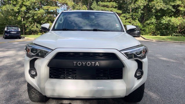 Used 2023 Toyota 4Runner SR5 Premium w/ Moonroof Package AWD/4WD image 3