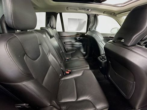 Used 2019 Volvo XC90 T6 Momentum image 30