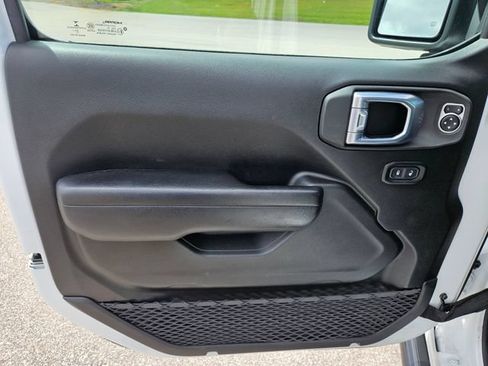 Used 2021 Jeep Wrangler Unlimited Sport AWD/4WD image 10