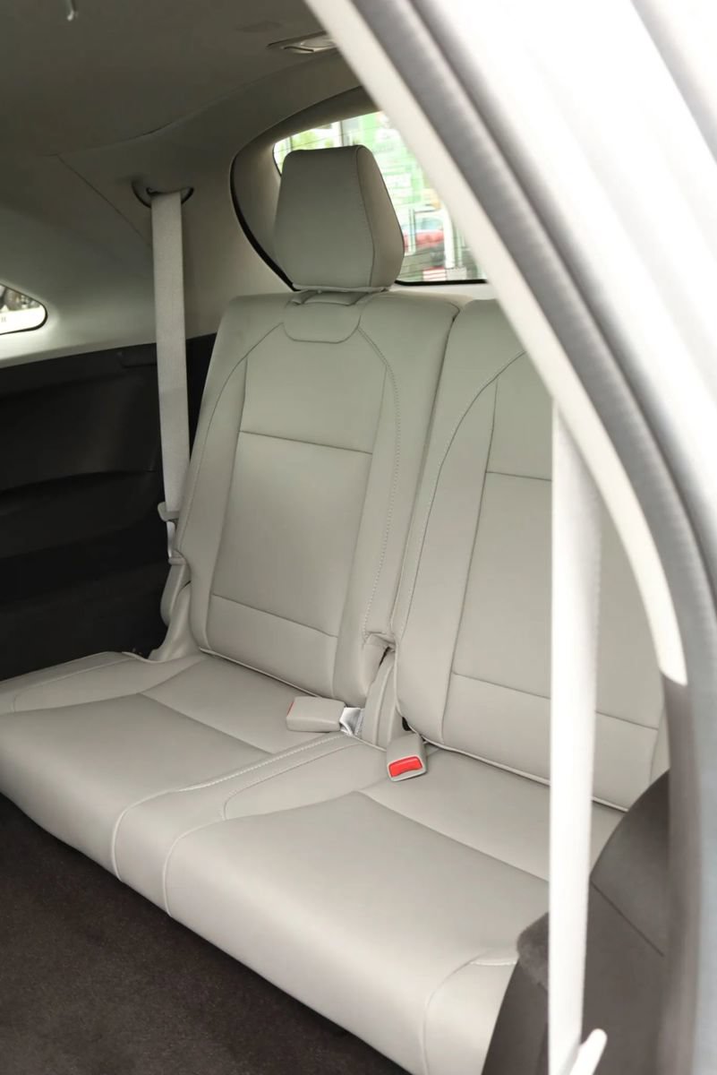 Used 2020 Acura MDX FWD image 47