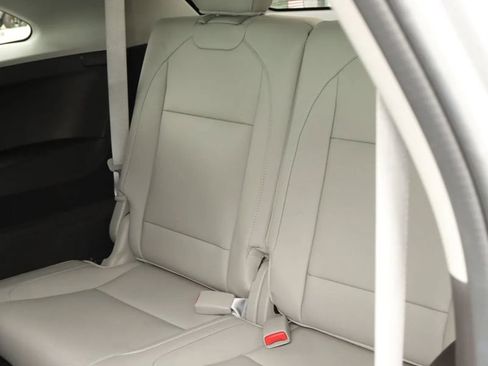 Used 2020 Acura MDX FWD image 47