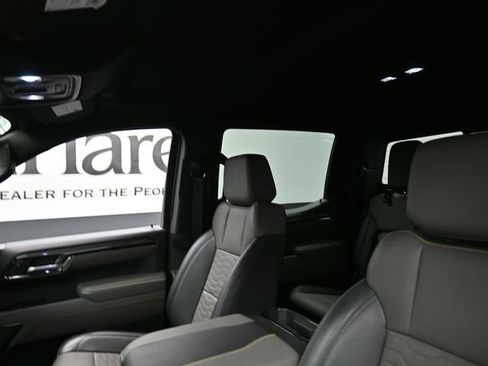 Used 2023 Chevrolet Silverado 1500 ZR2 image 17