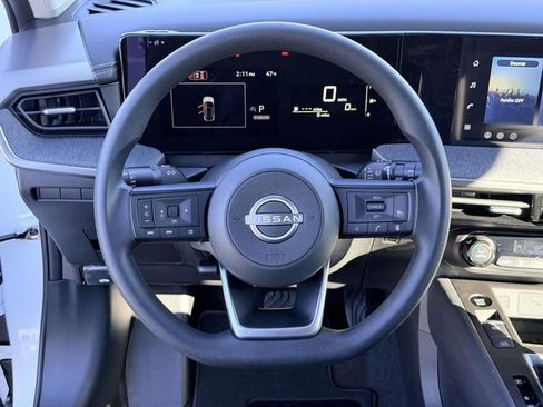 New 2026 Nissan Kicks SV image 18