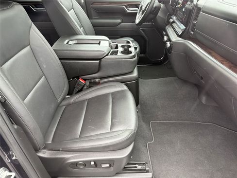 Used 2025 GMC Sierra 1500 SLT image 14