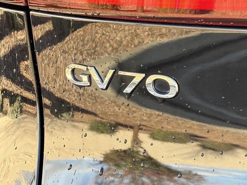 Used 2024 Genesis GV70 3.5T Sport w/ Sport Advanced Package image 10