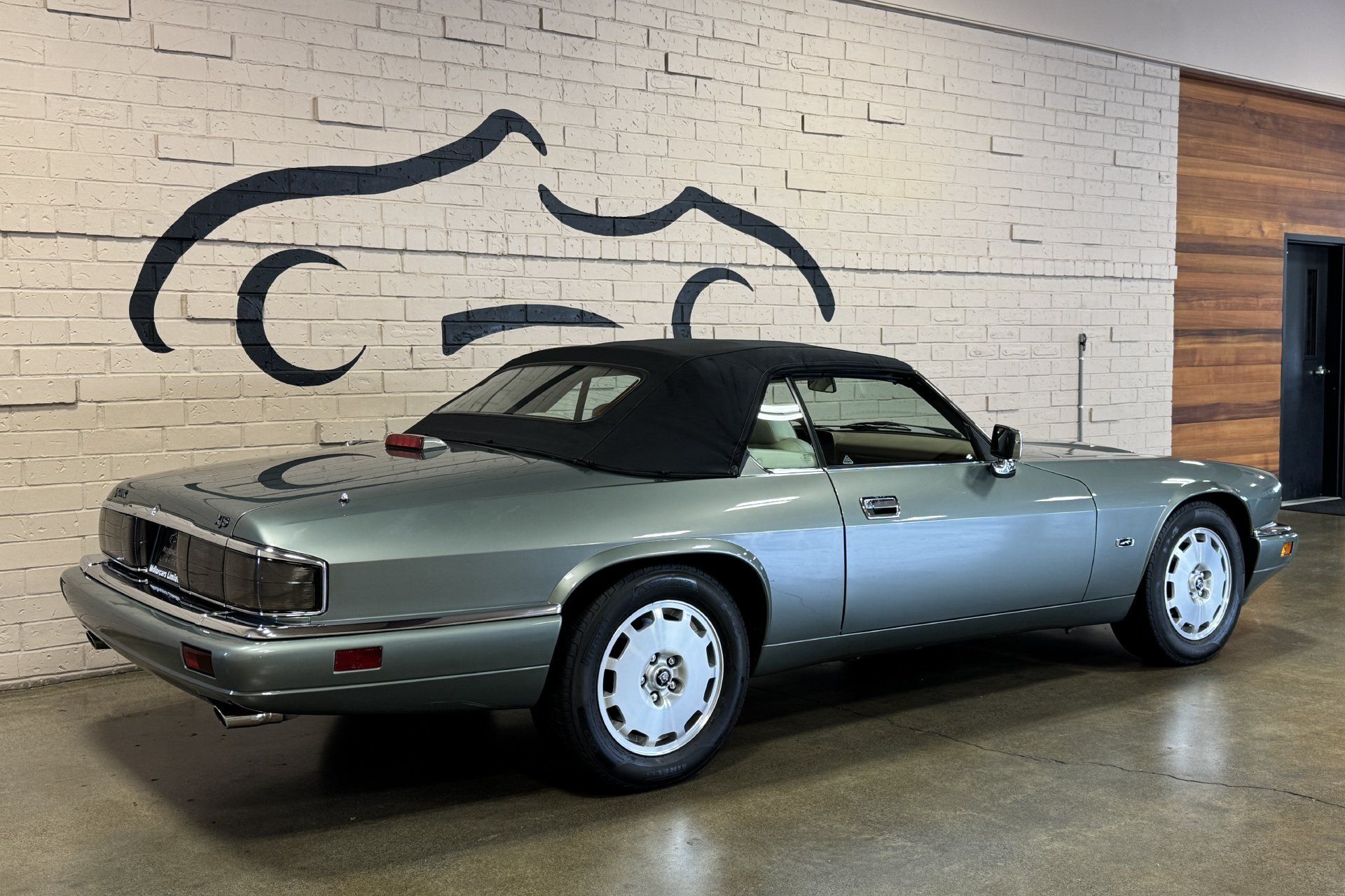 Used 1996 Jaguar XJS 4.0 Convertible RWD image 4