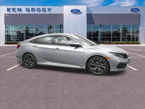 Used 2019 Honda Civic Sport image 8