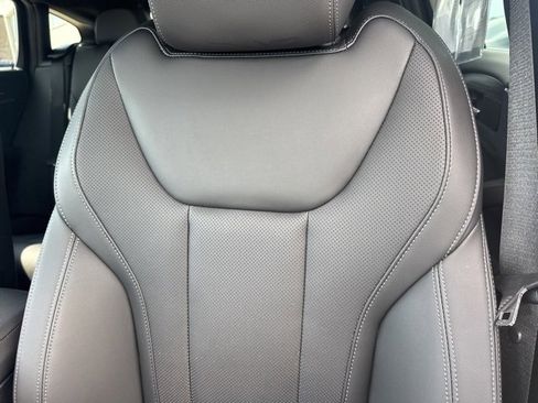 Used 2025 BMW X4 xDrive30i image 8