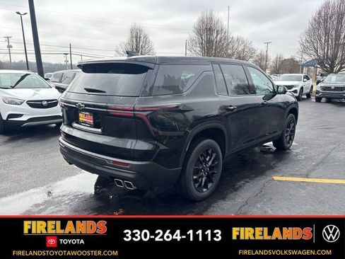 Used 2024 Chevrolet Traverse LS w/ Midnight/Sport Edition image 5