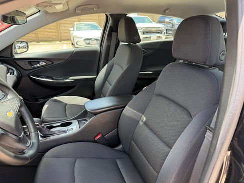 Used 2024 Chevrolet Malibu RS FWD image 17