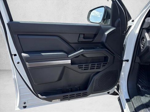 Used 2025 Toyota 4Runner SR5 RWD image 11
