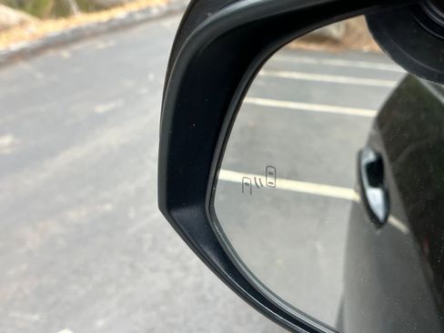 Used 2025 Toyota RAV4 XLE image 26