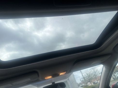 Used 2016 Honda HR-V EX image 5