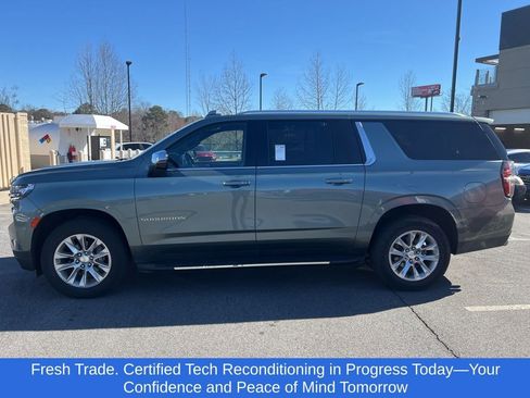 Used 2023 Chevrolet Suburban Premier image 2