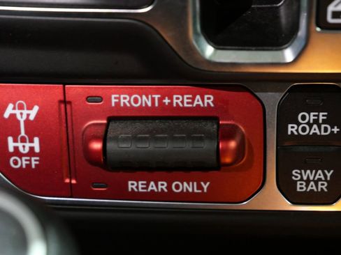 Used 2023 Jeep Wrangler Unlimited Rubicon w/ Xtreme 35 Tire Package image 23