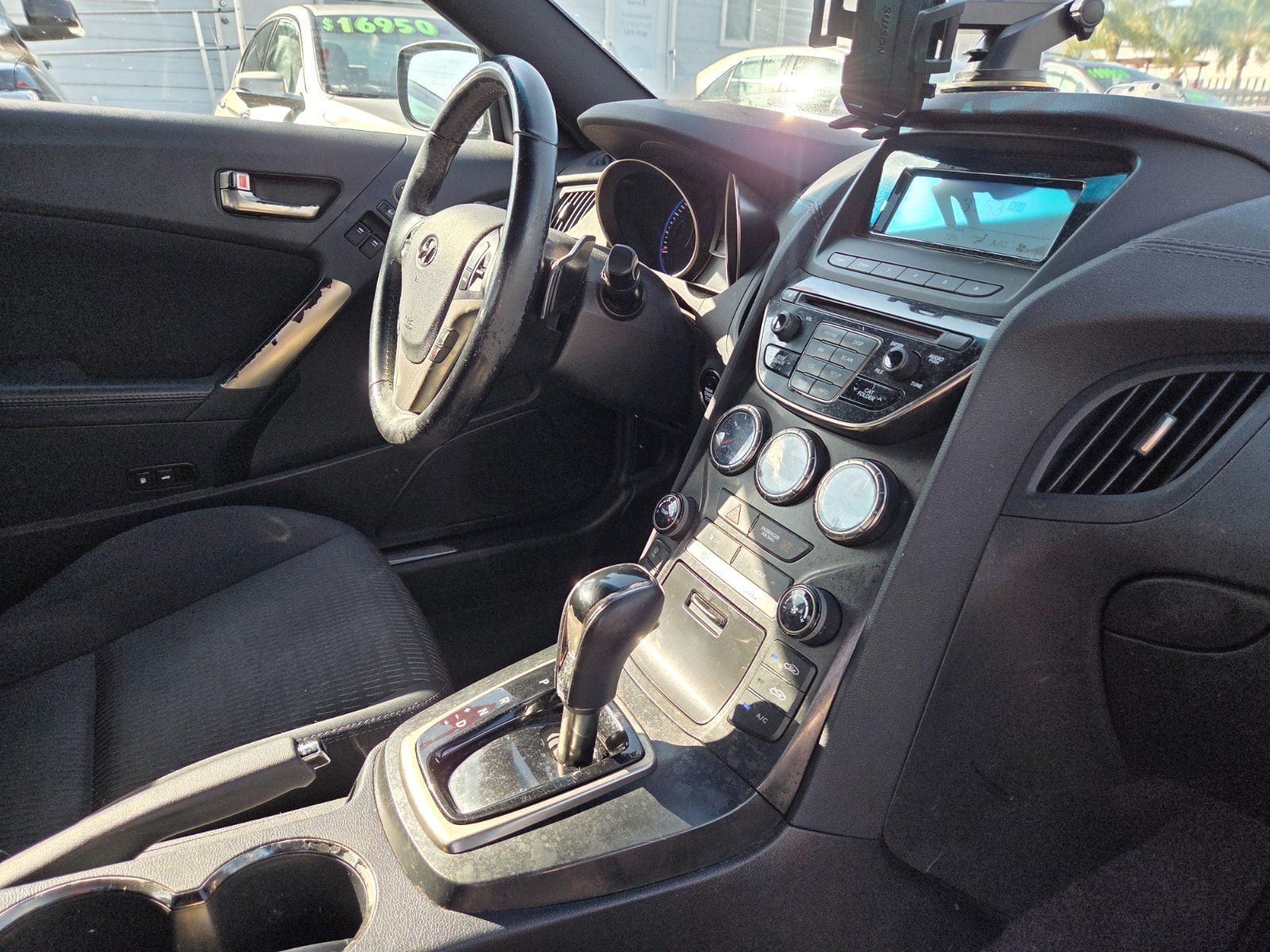 Used 2014 Hyundai Genesis 2.0T RWD image 11
