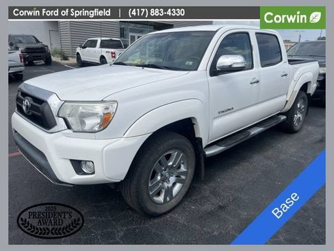 Used 2015 Toyota Tacoma 4x4 Double Cab w/ Limited Package image 1