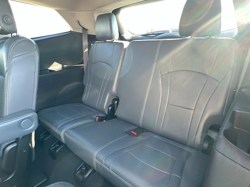 Used 2018 Buick Enclave Essence w/ Trailering Package image 17