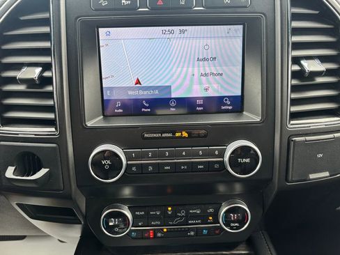 Used 2021 Ford Expedition Limited image 29