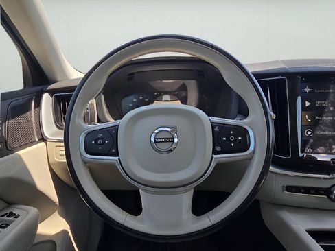 Used 2019 Volvo XC60 T8 Momentum w/ Advanced Package AWD/4WD image 31