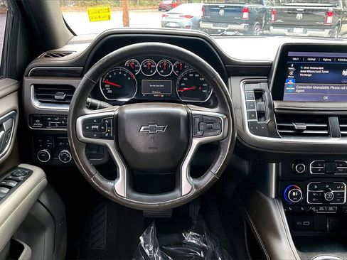 Certified 2021 Chevrolet Tahoe Z71 w/ Luxury Package image 9