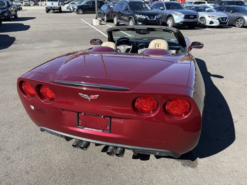Used 2006 Chevrolet Corvette Convertible w/ Preferred Equipment Group RWD image 8