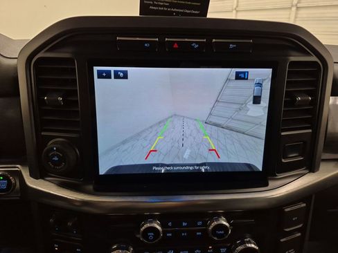 Used 2022 Ford F150 Lariat w/ Trailer Tow Package image 15