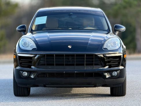 Used 2017 Porsche Macan S image 2