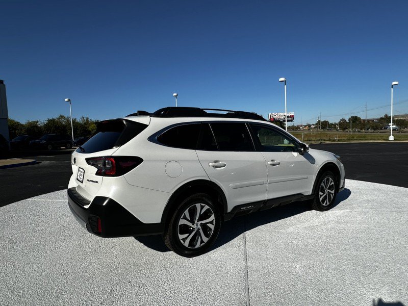 Certified 2021 Subaru Outback Limited AWD/4WD image 7