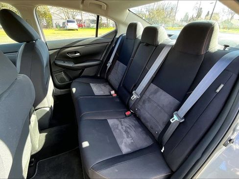 Used 2021 Nissan Sentra SR w/ Lighting Package image 22