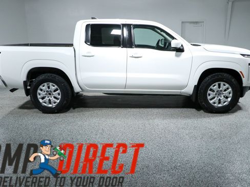 Used 2023 Nissan Frontier SV w/ SV Convenience Package AWD/4WD image 6
