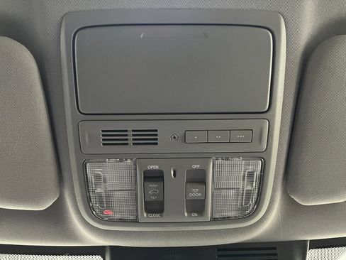 Used 2017 Honda CR-V EX-L image 9