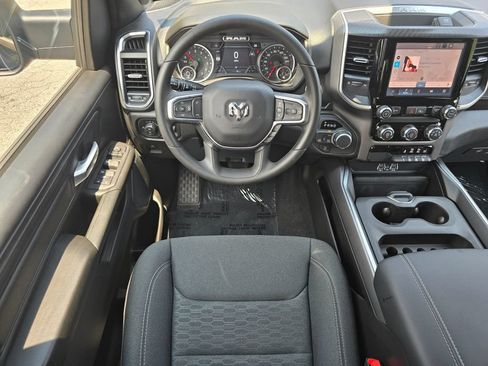 New 2026 RAM 1500 Express AWD/4WD image 27