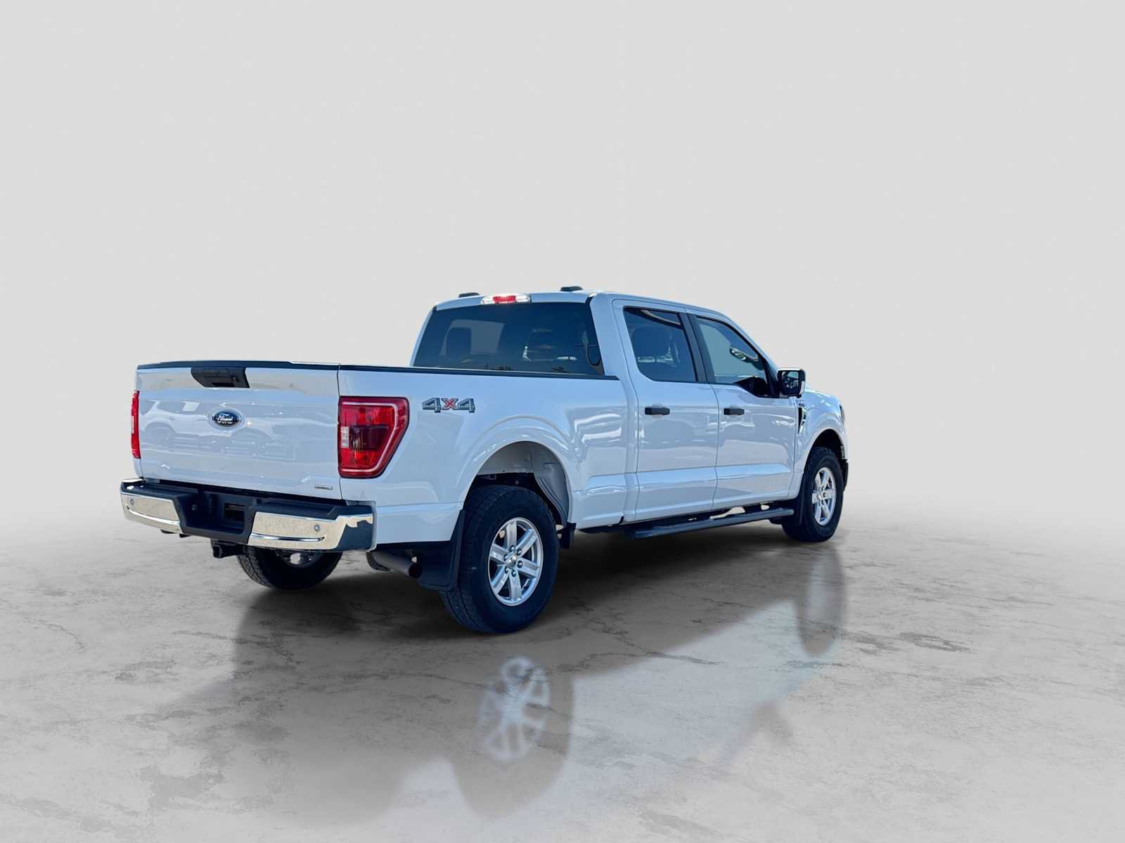 Certified 2023 Ford F150 XLT w/ Trailer Tow Package AWD/4WD image 6