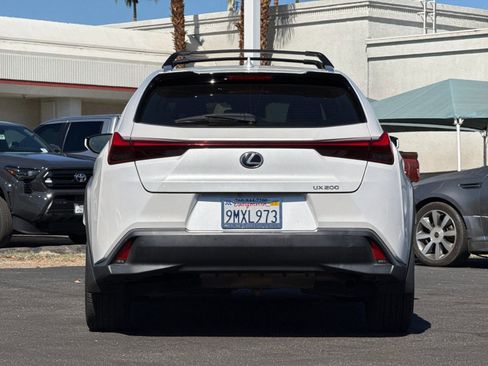 Used 2019 Lexus UX 200 w/ Accessory Package image 4
