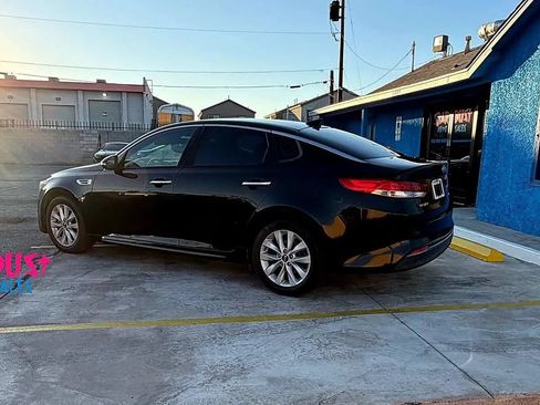 Used 2016 Kia Optima EX FWD image 3