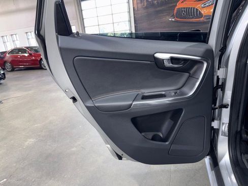 Used 2017 Volvo XC60 T6 Dynamic w/ Climate Package image 51