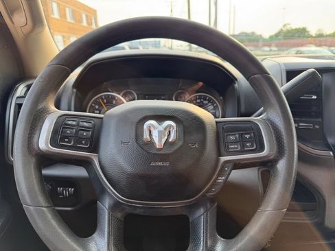 Used 2019 RAM 5500 Tradesman AWD/4WD image 32