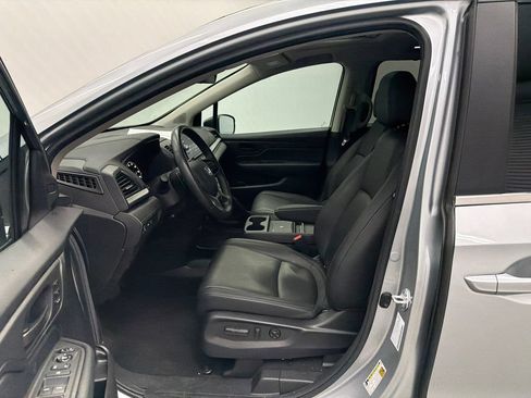 Used 2025 Honda Odyssey EX-L image 9