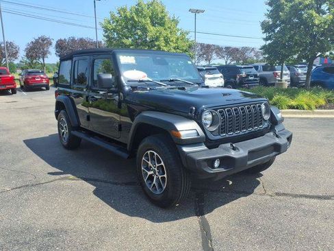 Certified 2025 Jeep Wrangler Unlimited Sport AWD/4WD image 4