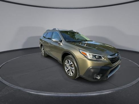 Certified 2022 Subaru Outback Touring AWD/4WD image 2